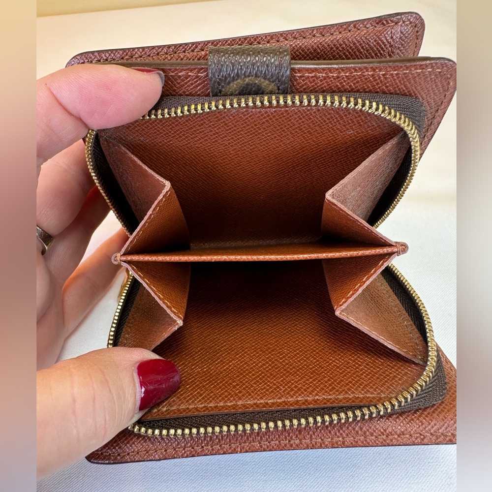 Louis Vuitton Monogram Compact Zip Wallet SD2000 United States 2000 - Picture 8 of 14